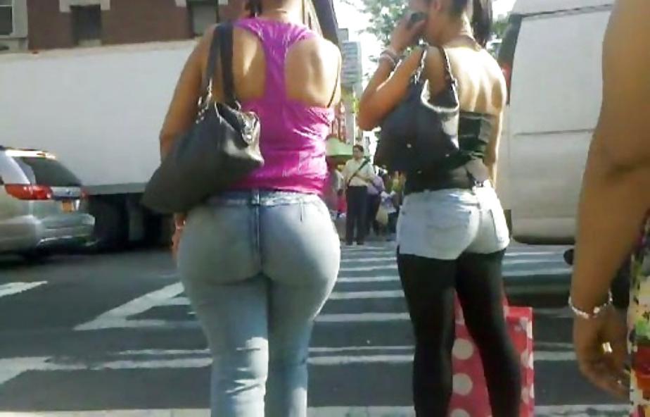 25P Girls in tight pants 18