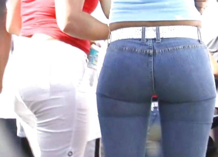 25P Girls in tight pants 18