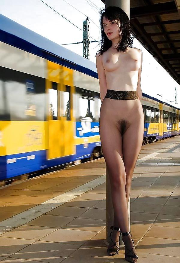 19P Public display 144