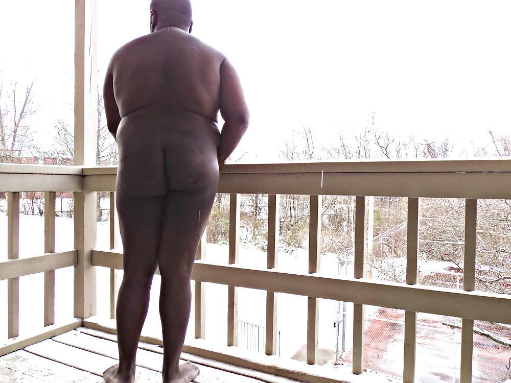 6P Outdoor winter nudity