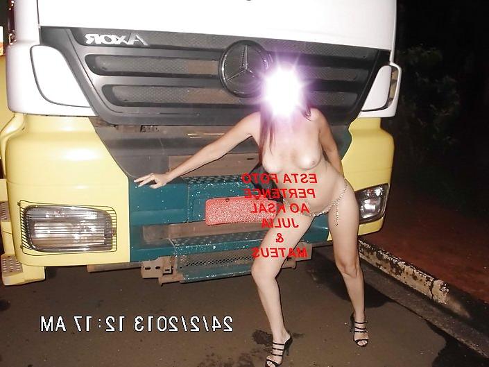 25P Another sexy brazilian amateur public flasher