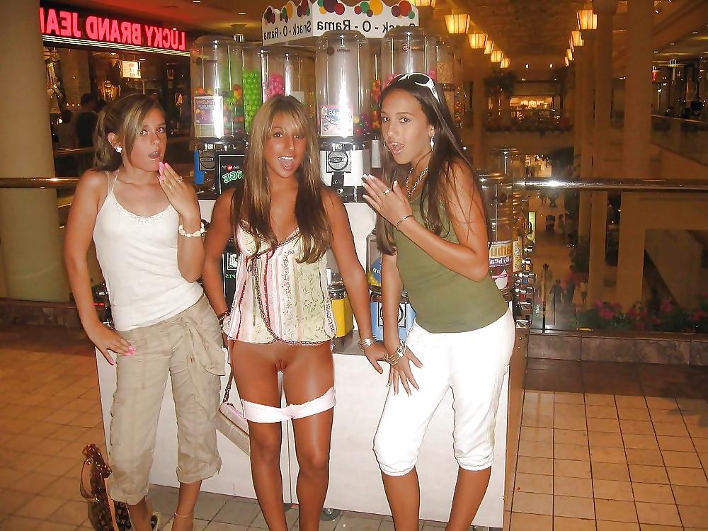 18P Public Show -489-
