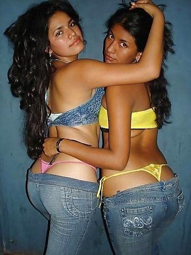25P Queens in Jeans LLXXXV