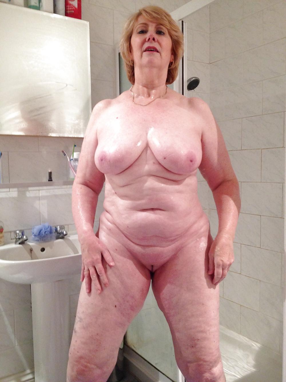 17P Karen mature granny bathroom