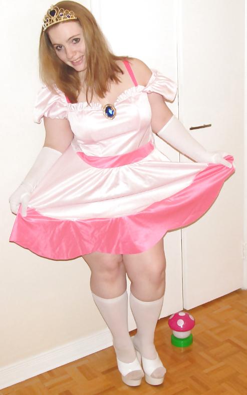 18P CURVY TEEN BIG LEGS & ASS - 7