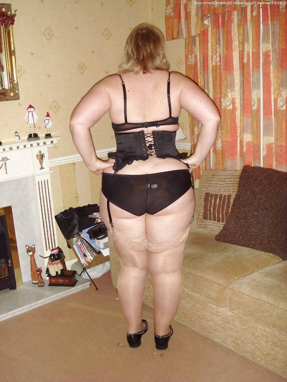 25P Hot curvy mature
