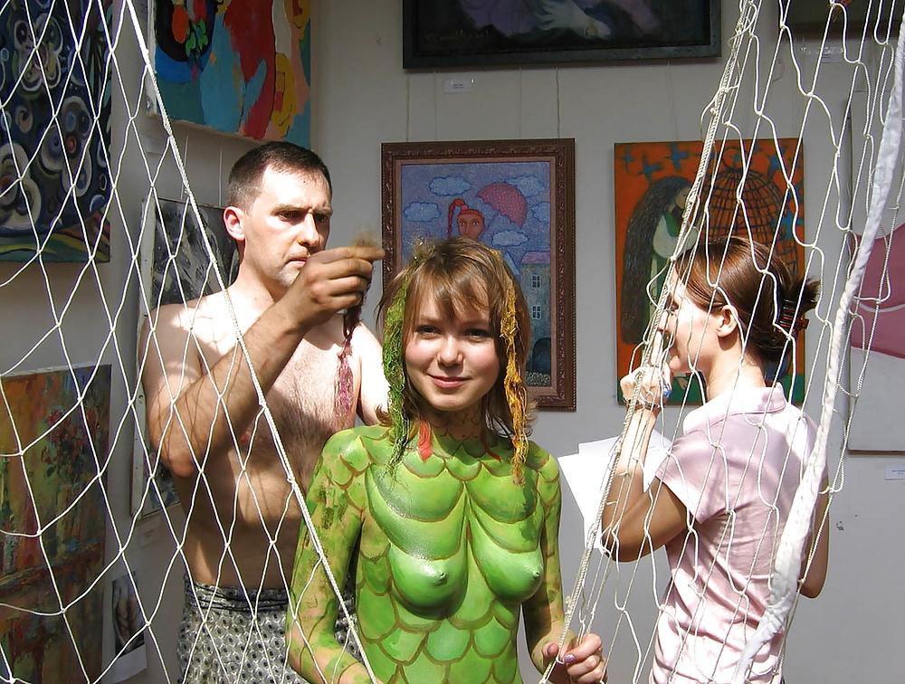25P Amateurs in Action: Fantasy - Colorful Girls