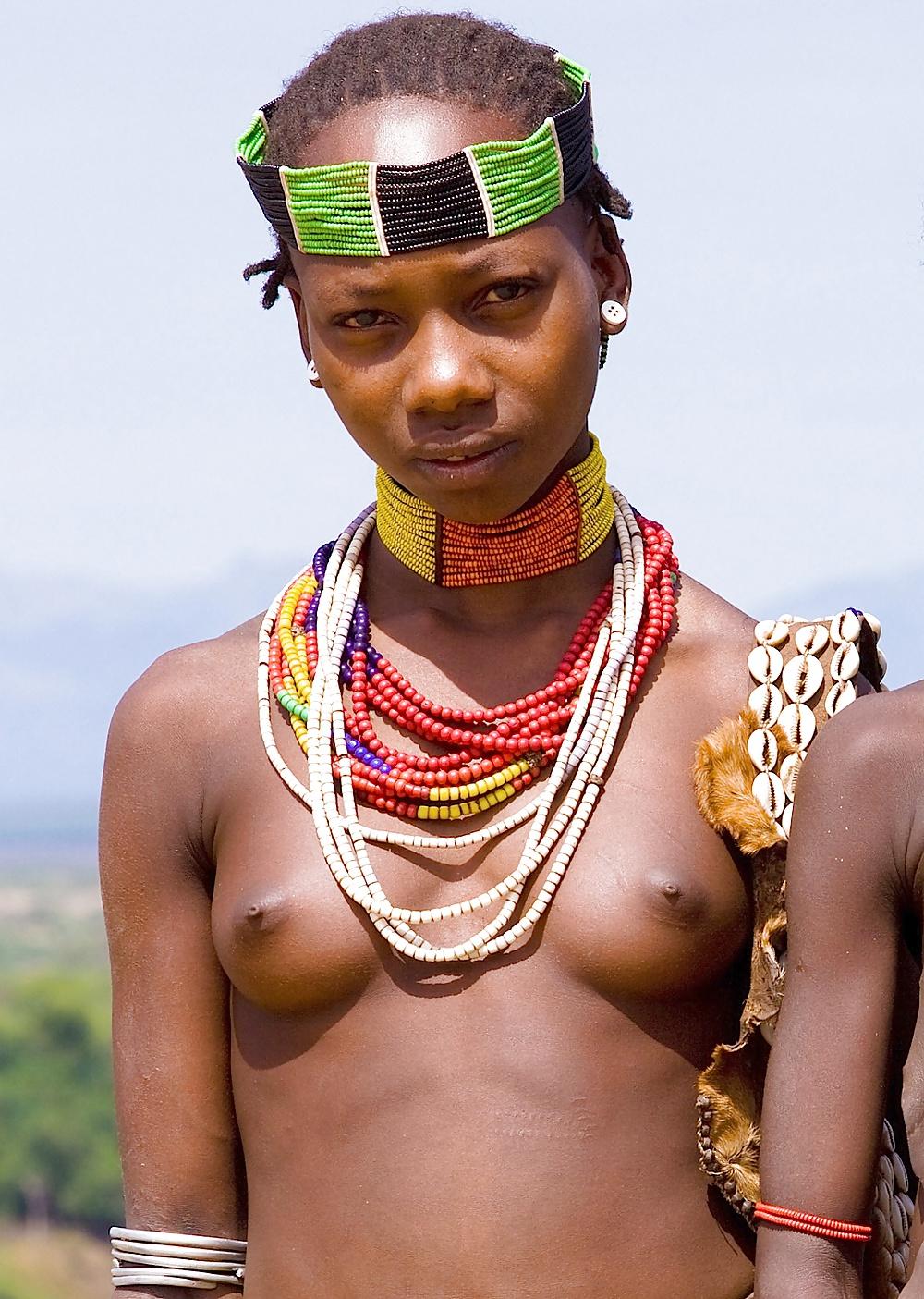 25P Amateurs in Action: Fantasy - Colorful Girls