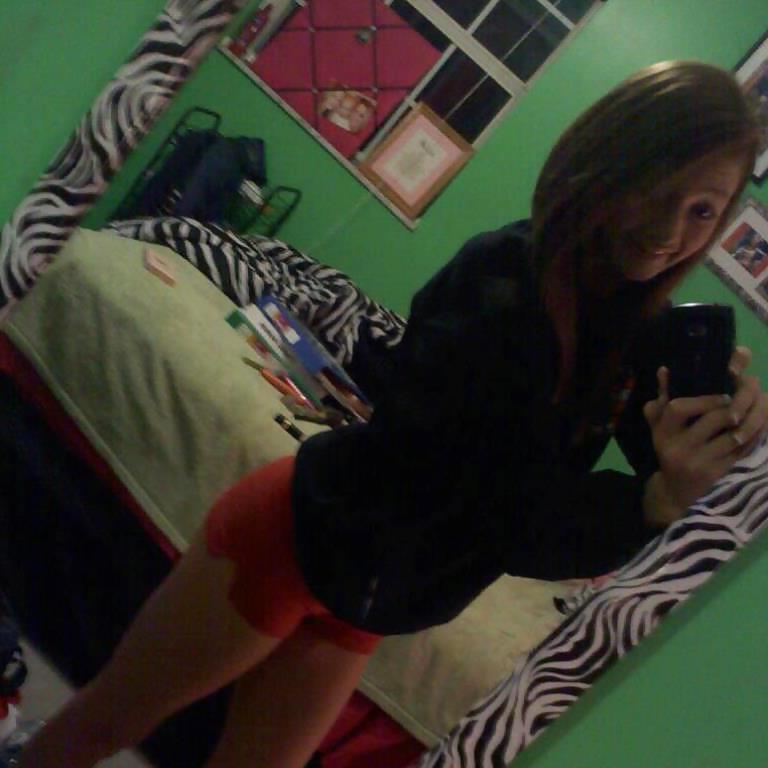 19P Hot Teens 14 Whats your fantasy?? -edge 