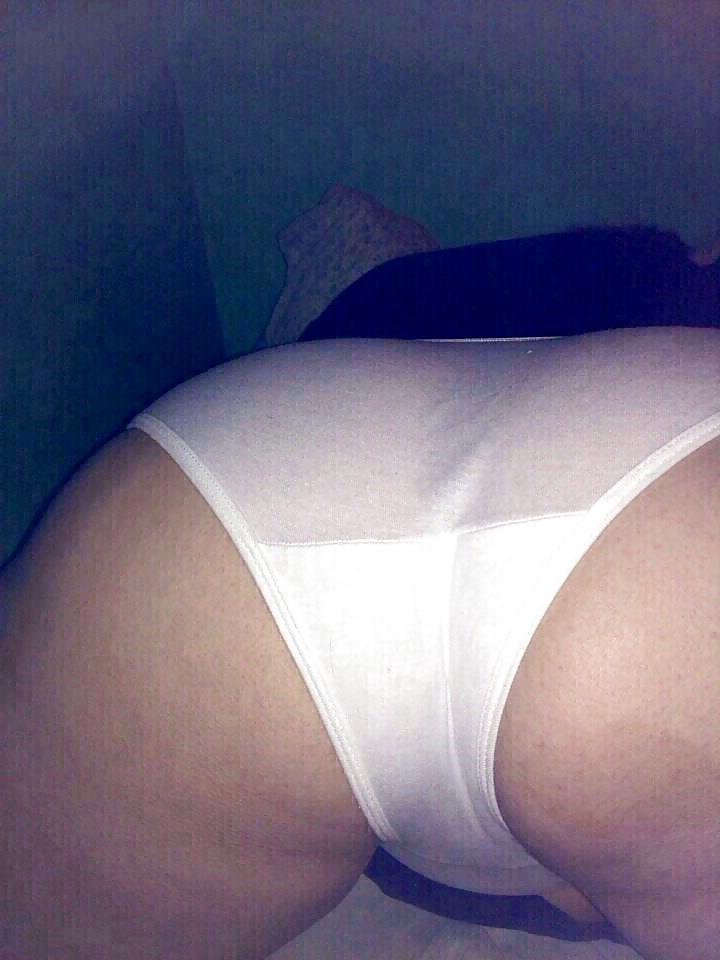 15P Fat slut in fruit of the loom panties