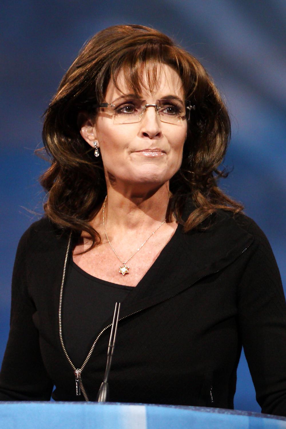 25P I can't stop jerking off to conservative Sarah Palin