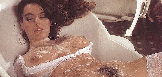 19P KEY - Bathing Belles 01 In the Tub