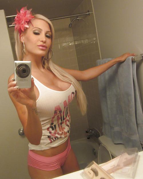 10P Bimbo of the highest quality. 