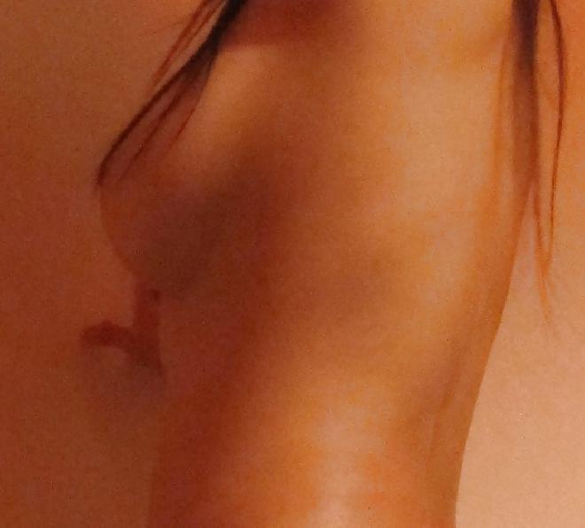 25P Beautiful Arabian Girl Show her Body