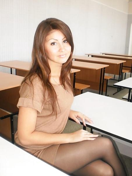 14P Miniskirt Pantyhose Girls 2