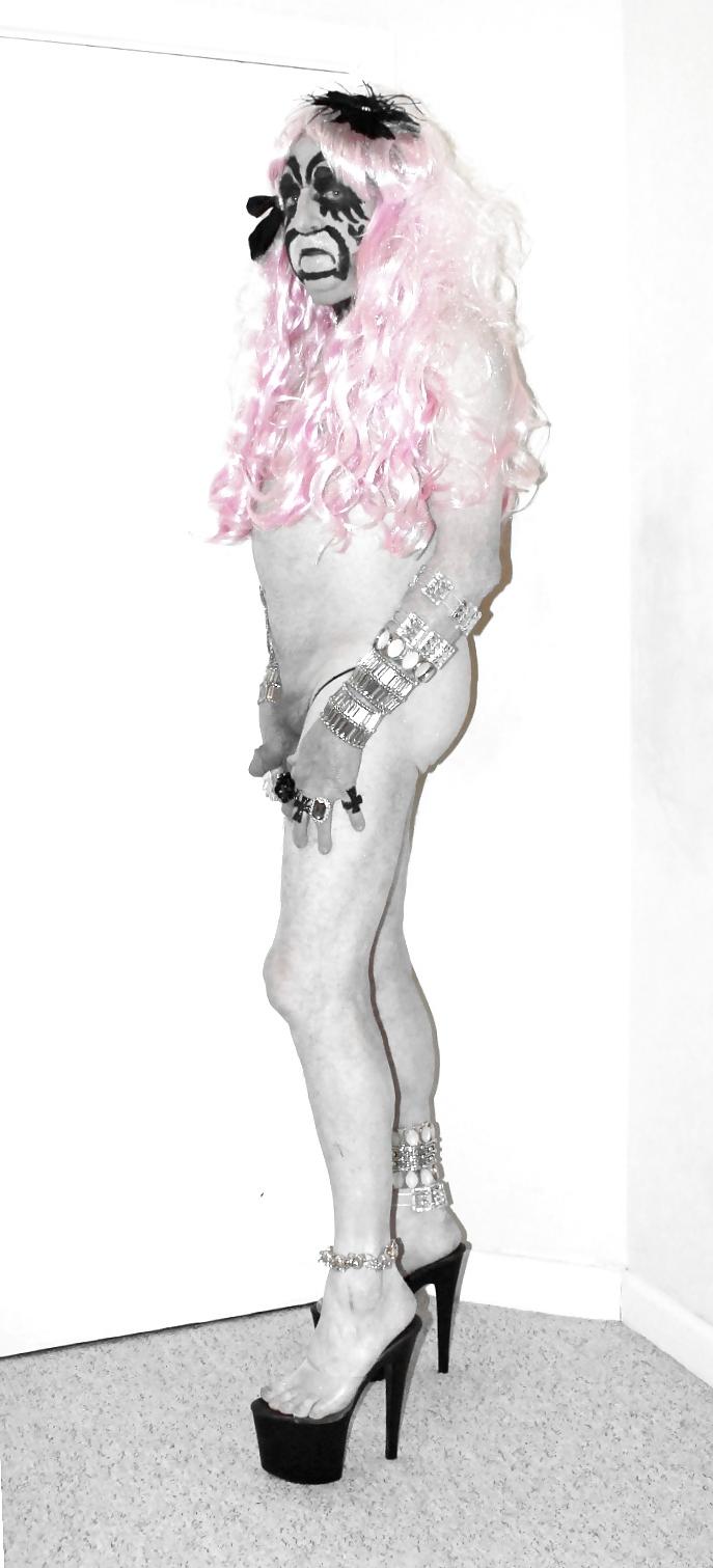 10P Pink haired naked tranny