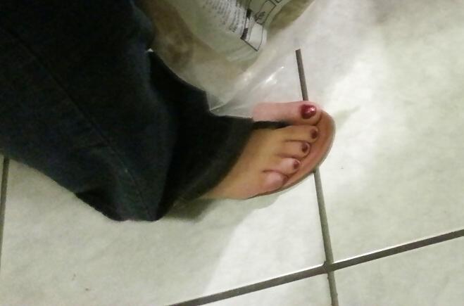 6P My latina wifes candy feet in thong sandels
