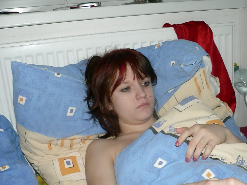 25P Amateur Red head Babe