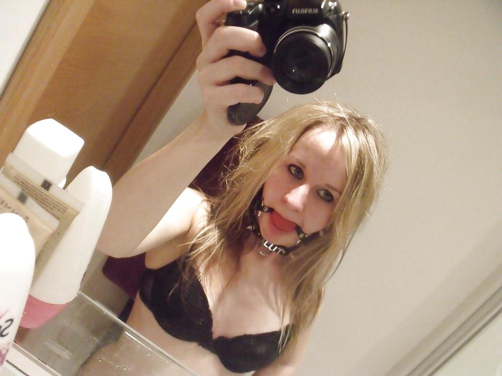 25P Slave bimbo 2