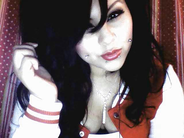 20P Thick tattooed Latina 2