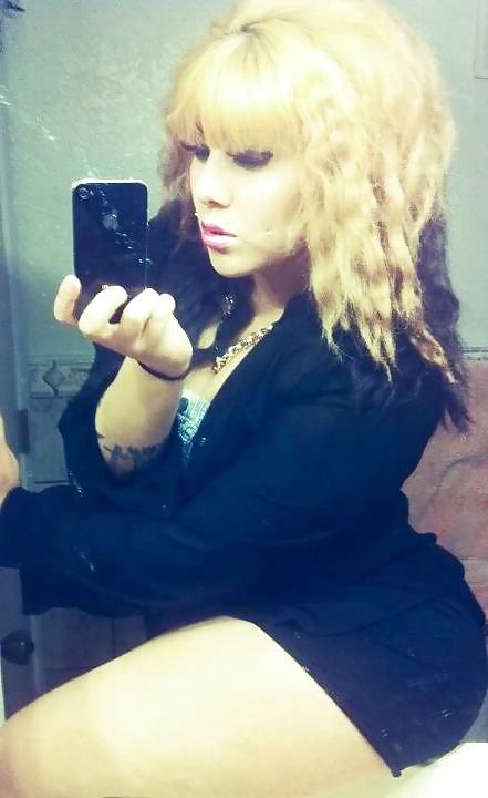 20P Thick tattooed Latina 2
