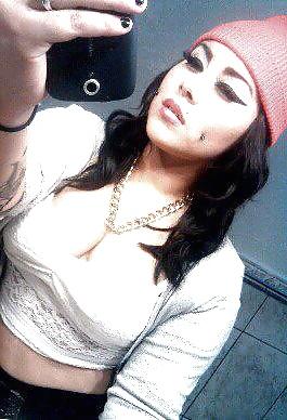 20P Thick tattooed Latina 2