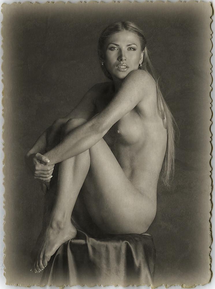 25P Arty nudes