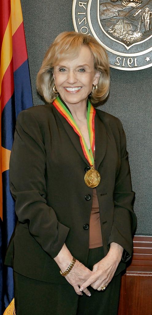 25P I simply love jerking off to Conservative Jan Brewer
