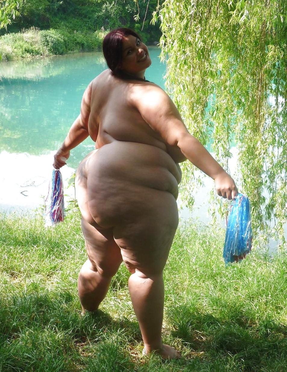 25P THICK ASSES IV