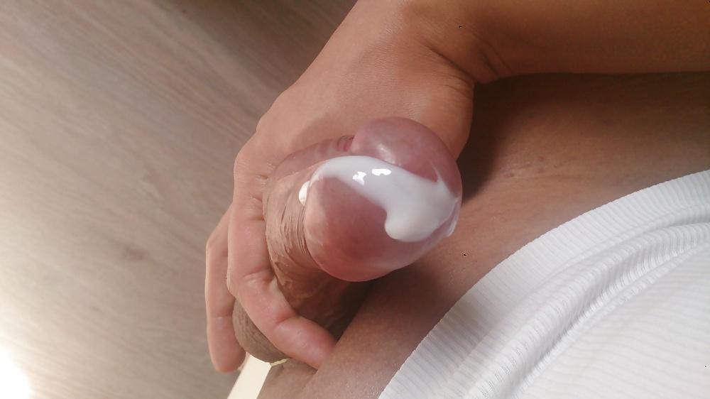 25P Fat oiled cock with cum 