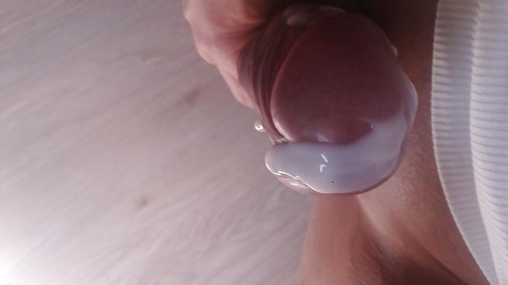 25P Fat oiled cock with cum 