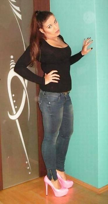 7P My favorite slut in tight jeans and heels 
