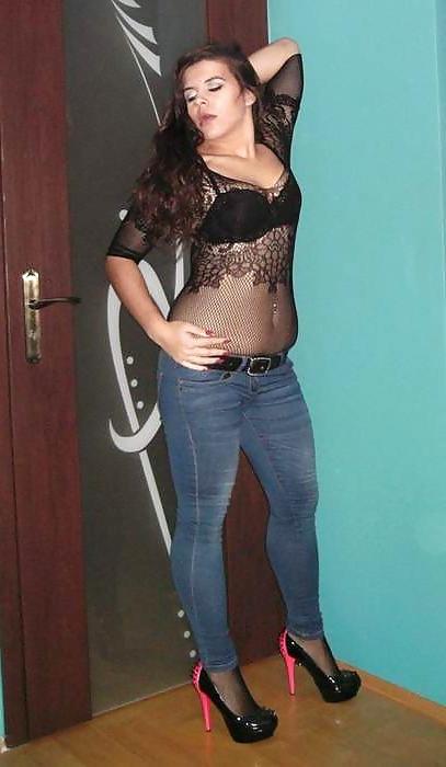 7P My favorite slut in tight jeans and heels 