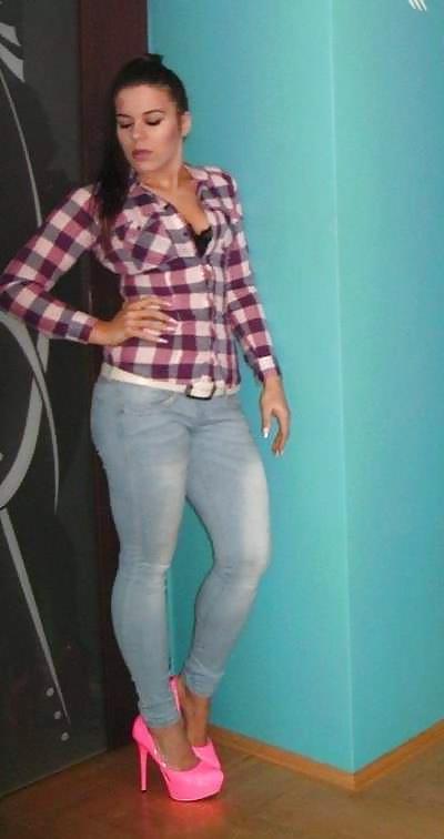7P My favorite slut in tight jeans and heels 