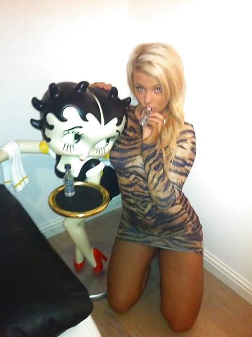 22P Bimbo's