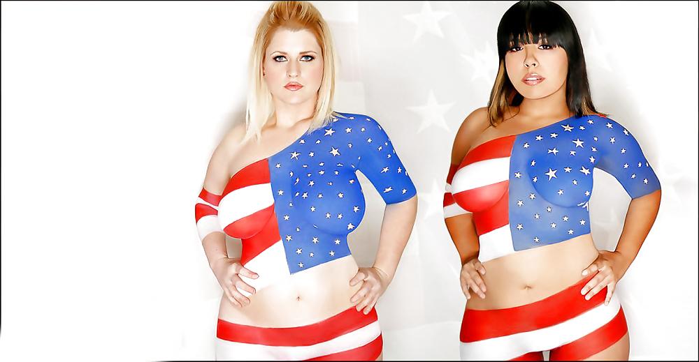 25P Beautiful Curvy Women 3