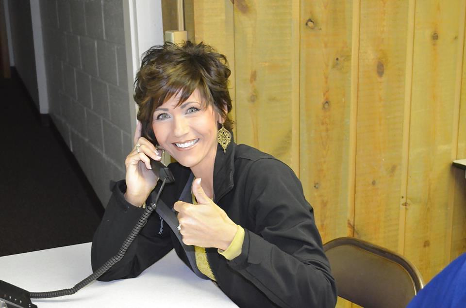25P I love jerking off to Conservative Kristi Noem