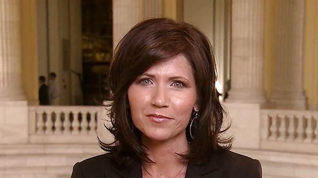 25P I love jerking off to Conservative Kristi Noem