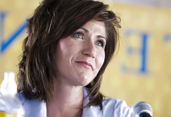 25P I love jerking off to Conservative Kristi Noem