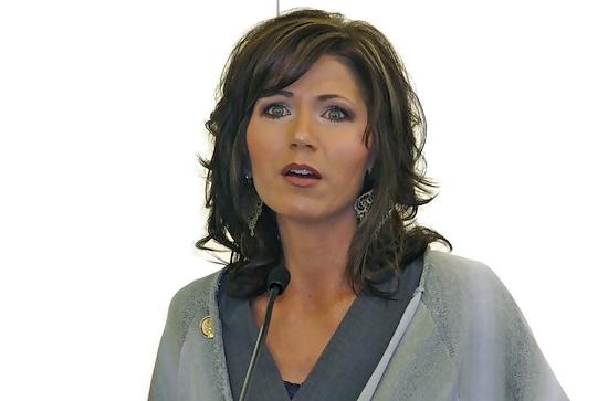 25P I love jerking off to Conservative Kristi Noem