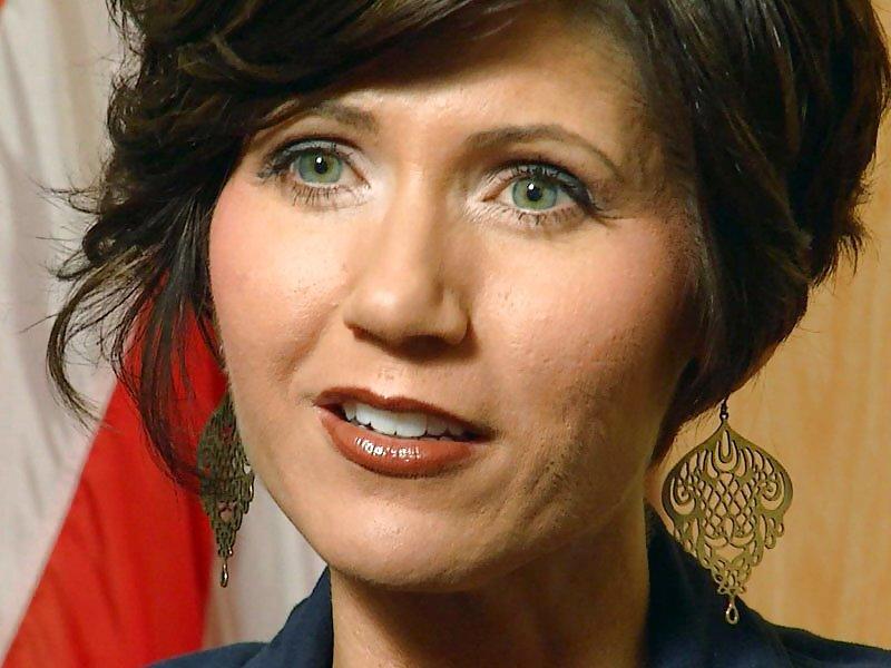 25P I love jerking off to Conservative Kristi Noem
