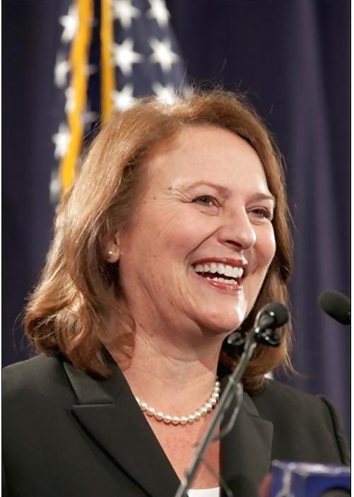 25P Love jerking off to conservative Deb Fischer