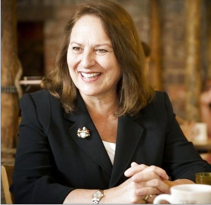 25P Love jerking off to conservative Deb Fischer