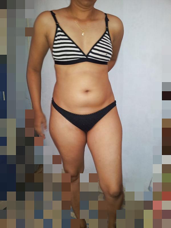 25P Indian Bathing And Dressing