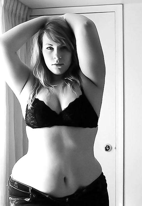 20P Beautiful Curvy Women's With A Naughty Side 2.