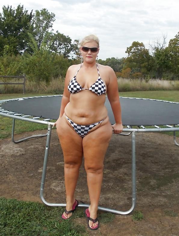 25P PRETTY BLONDE FAT ASS - 2