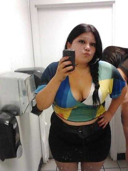 15P Thick curvy latina