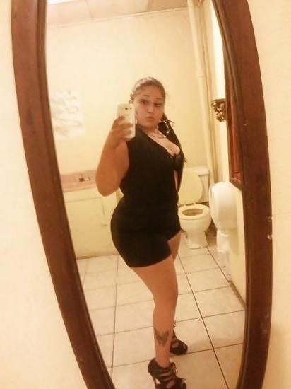 15P Thick curvy latina