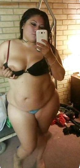15P Thick curvy latina