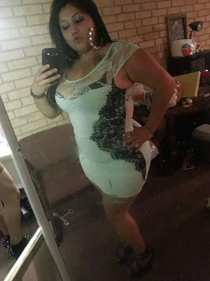 15P Thick curvy latina